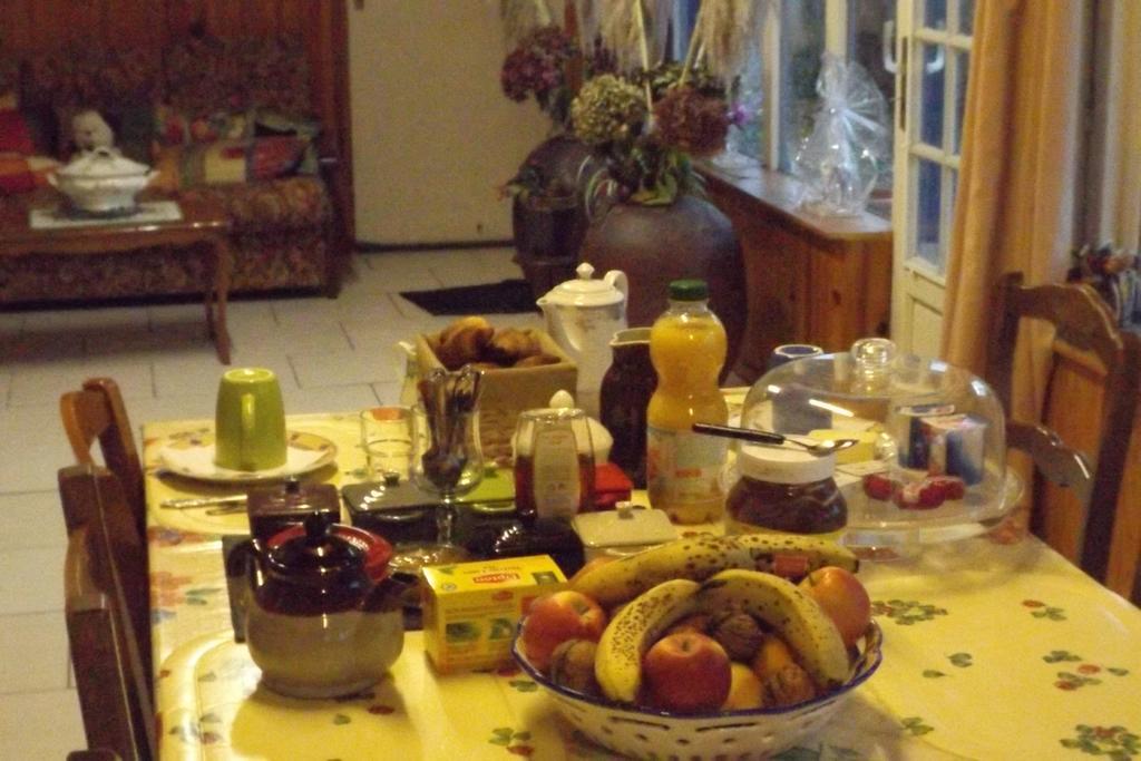 Chambres Les Salles Бовоар Стая снимка